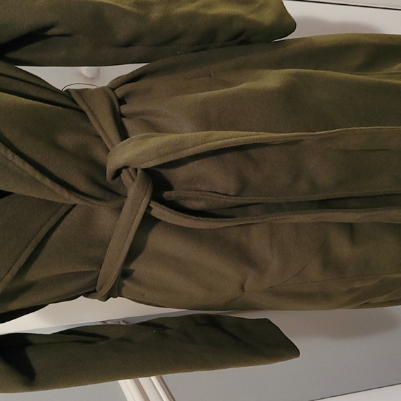 Army Green Longline Coat.  Size M - Picture 3 of 11